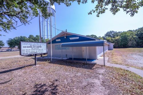 402 Legendary Ln, Gun Barrel City, TX, 75156-4265 | Card Image