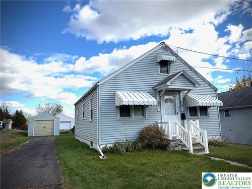 216 Mulberry St, BATH, PA, 18014-1017 | Card Image