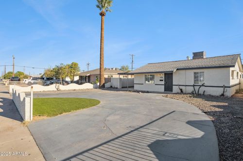3331 E Oak St, Phoenix, AZ, 85008-2116 | Card Image