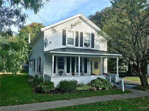 37 Wardwell St, Adams, NY, 13605-1121 | Card Image