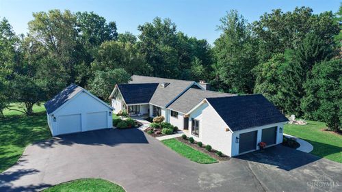 10600 Indian Woods Dr, Montgomery, OH, 45242-3437 | Card Image