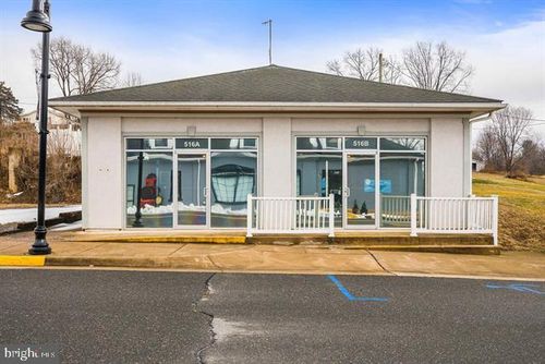 a-516 1st St, SHENANDOAH, VA, 22849-1602 | Card Image