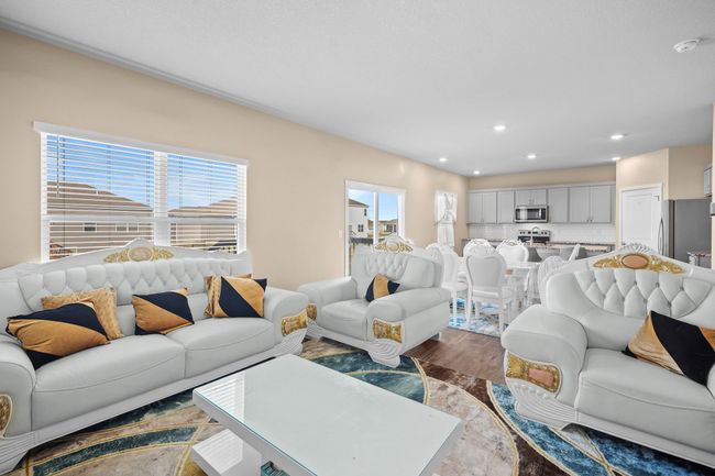 5506 145 Th St, Home with 5 bedrooms, 4 bathrooms and null parking in Urbandale IA | Image 11