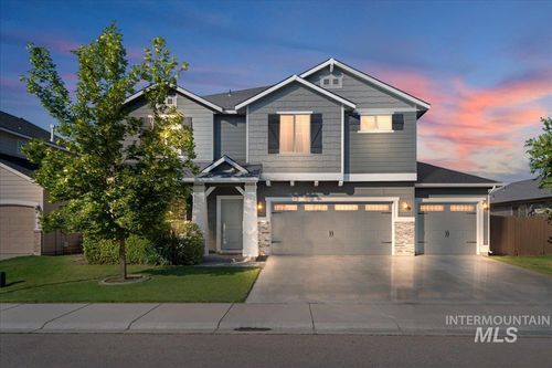 401 E Joshua Tree Dr, Meridian, ID, 83646-7600 | Card Image