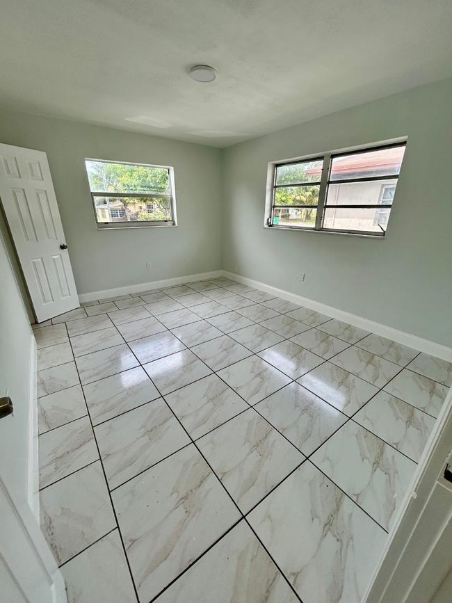 APT-1 - 7311 Venetian St, Condo with 1 bedrooms, 1 bathrooms and null parking in Miramar FL | Image 7