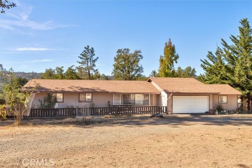  Black Ranch Road, Oakhurst, CA, 93644 | Card Image