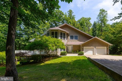 157 Cooke Ln, BUMPASS, VA, 23024-4600 | Card Image