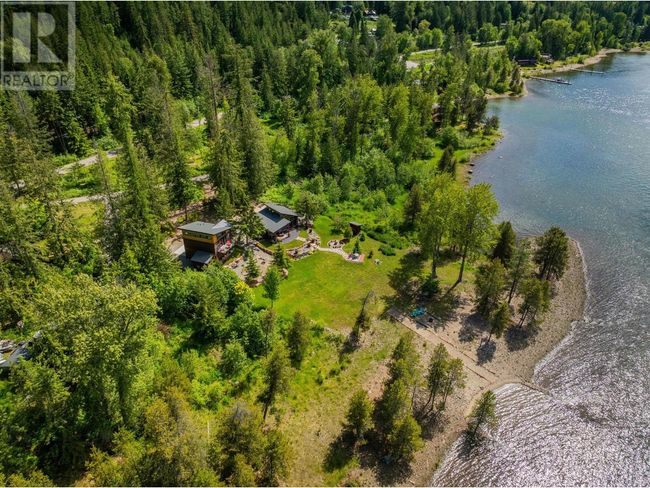 179 Kootenay Lake Rd, House other with 2 bedrooms, 2 bathrooms and 12 parking in Procter BC | Image 5