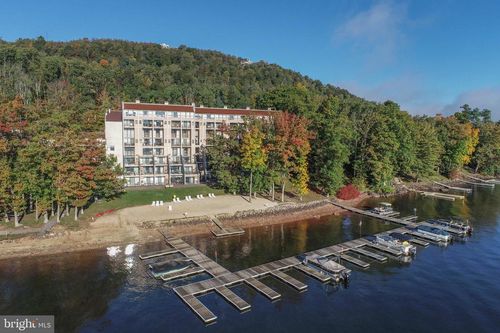 f501-701-20160 Garrett Hwy, OAKLAND, MD, 21550-8152 | Card Image