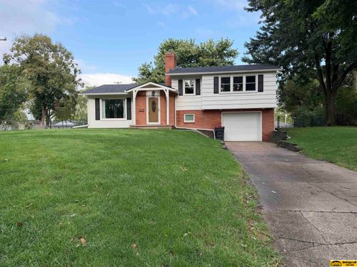 1500 S 4th Ave, Beatrice, NE, 68310-4830 | Card Image