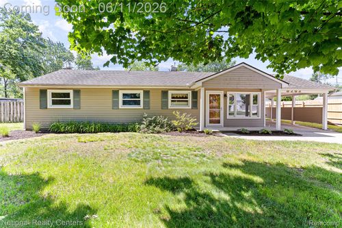 5191 Lynsue Ln, Waterford, MI, 48327-2458 | Card Image