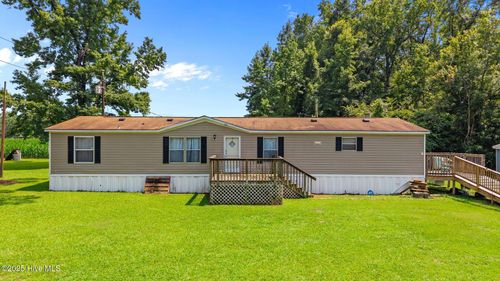 185 Arrington Rd, Vanceboro, NC, 28586-8205 | Card Image