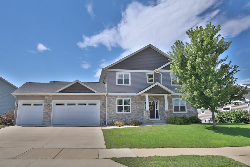 Burnt Sienna Dr, Middleton, WI 53562