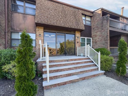 206 Sharon Garden Ct, Woodbridge, NJ, 07095-4302 | Card Image