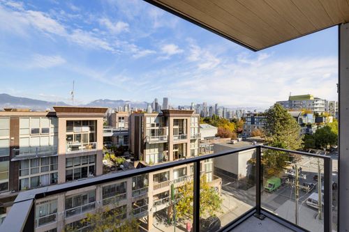 702-1530 W 6th Ave, Vancouver, BC, V6J0J9 | Card Image