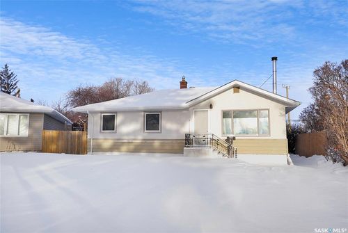 5336 5th Ave, Regina, SK, S4T0M4 | Card Image