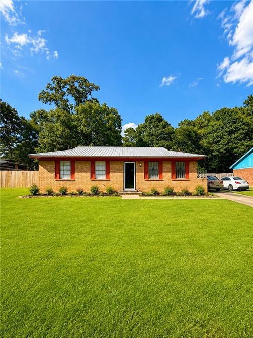 4610 Brunswick Dr, Eight Mile, AL, 36613-3307 | Card Image