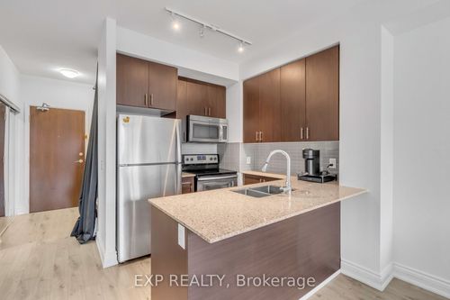 212-9582 Markham Rd, Markham, ON, L6E0T4 | Card Image