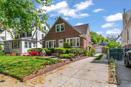 183-41 Dalny Rd, Jamaica, NY, 11432-2464 | Card Image