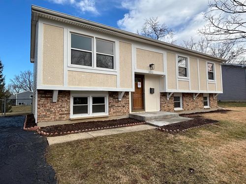 3012 Scenicwood Ln, Woodridge, IL, 60517-3714 | Card Image