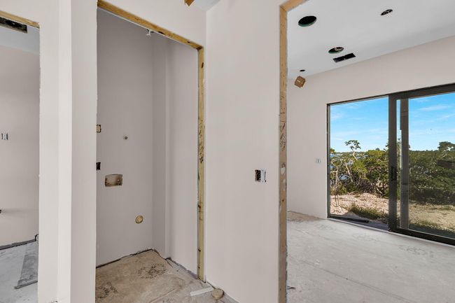 Attached Cabana Guest Cottage | Image 32