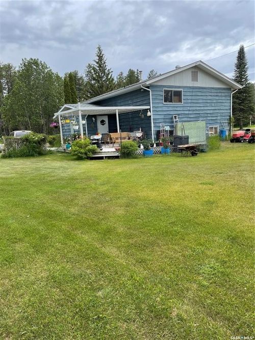 609 10th St N, Nipawin, SK, S0E1E0 | Card Image