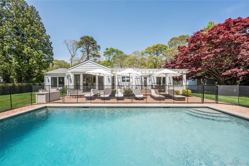 89 South Rd, Westhampton Beach, NY, 11978-1917 | Card Image