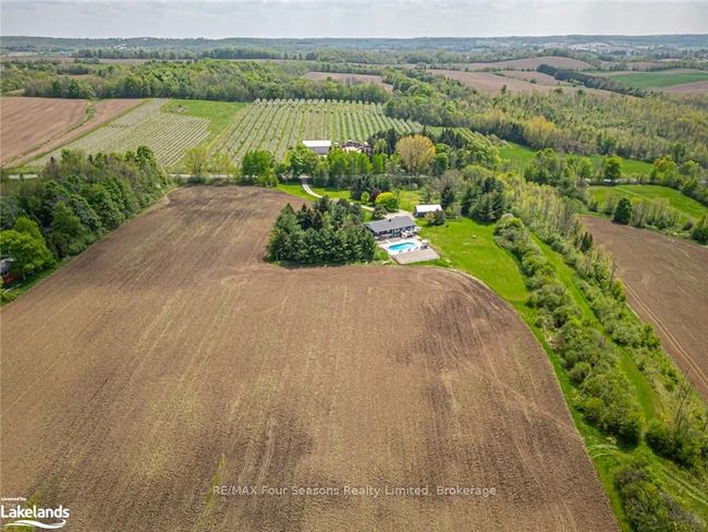 086131 Sideroad 7, House other with 4 bedrooms, 2 bathrooms and 4 parking in Meaford ON | Image 39