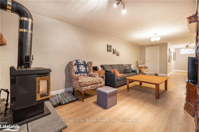 822797 Sideroad 1, House other with 3 bedrooms, 2 bathrooms and 6 parking in Chatsworth ON | Image 22
