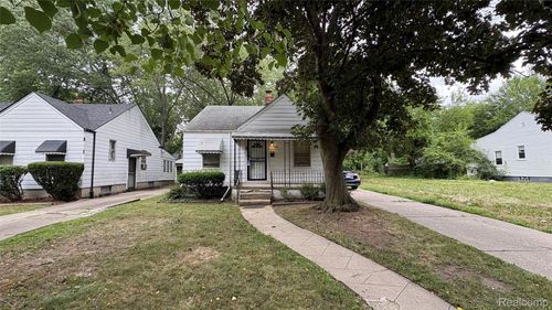 12108 Wayburn St, Detroit, MI, 48224-1082 | Card Image