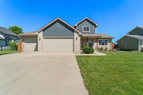 302 Upstill St, Gilbert, IA, 50105-1023 | Card Image