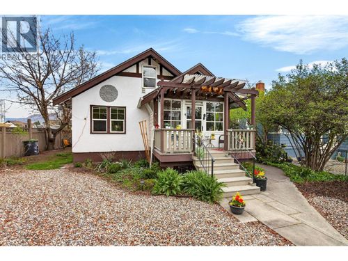 716 Lawson Ave, Kelowna, BC, V1Y6S8 | Card Image