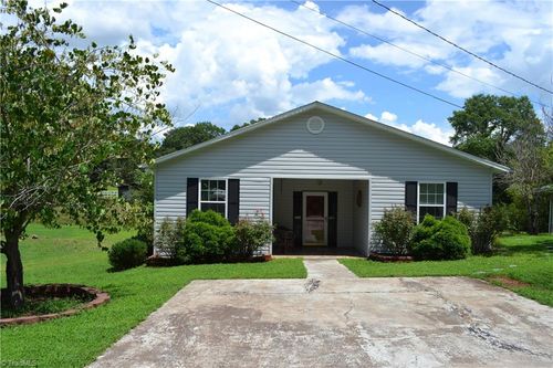 305 Penn St, Madison, NC, 27025-2031 | Card Image