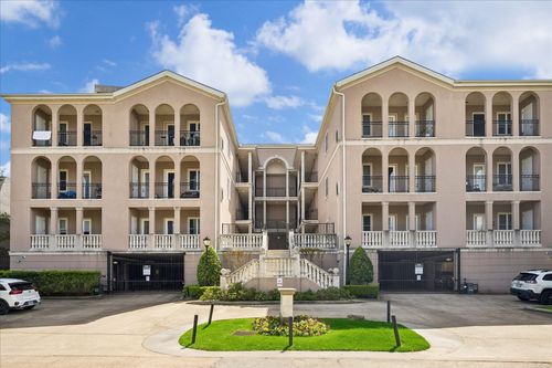 203-58 Briar Hollow Ln, Houston, TX, 77027-9348 | Card Image