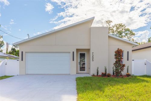 7205 N Lois Ave, TAMPA, FL, 33614-3160 | Card Image