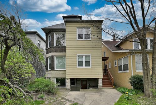 1915 W Lunt Ave, Chicago, IL, 60626-7012 | Card Image