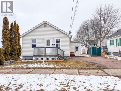 121 Salter Ave, Moncton, NB, E1C7R6 | Card Image