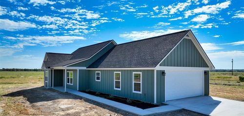 2001 Sunflower Row Dr, Coupland, TX, 78615-5142 | Card Image