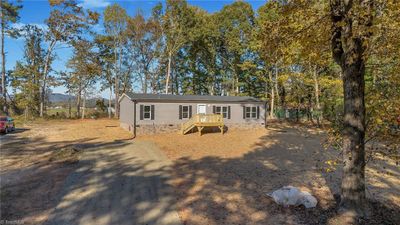 947 Jay Burke Road, House other with 3 bedrooms, 2 bathrooms and null parking in Taylorsville NC | Image 1