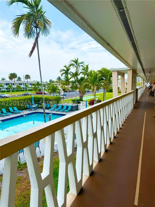 220-900 Atlantic Shores Blvd, Hallandale Beach, FL, 33009-2676 | Card Image