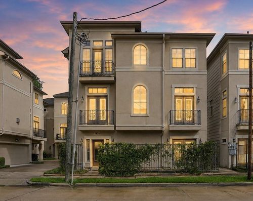 a-1742 Michigan St, Houston, TX, 77006-1722 | Card Image