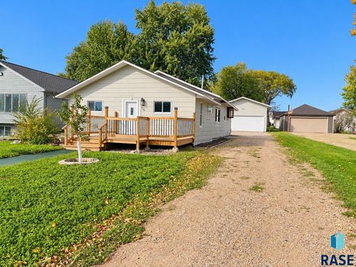 704 E 3rd St Street, Colton, SD, 57018-2231 | Card Image
