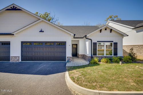 10-106 Klm Dr, Johnson City, TN, 37615-3602 | Card Image