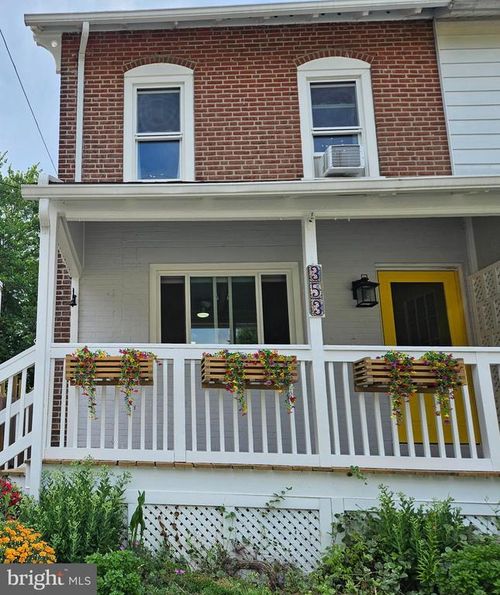 353 Jefferson Ave, DOWNINGTOWN, PA, 19335-3025 | Card Image