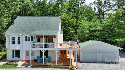 186 Hawks Point Dr, Zirconia, NC, 28790-8847 | Card Image