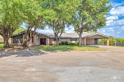 1000 Lakeside Dr, Ballinger, TX, 76821-4208 | Card Image