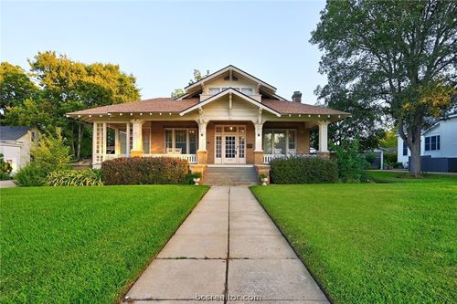 405 College Avenue, Brenham, TX, 77833 | Card Image