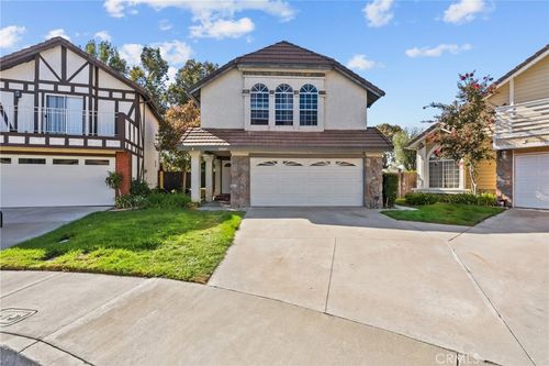 26825 Pamela Dr, Canyon Country, CA, 91351-4806 | Card Image