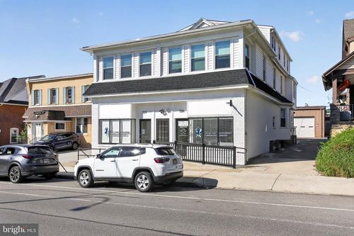 3r-324 Darby Rd, HAVERTOWN, PA, 19083-4635 | Card Image