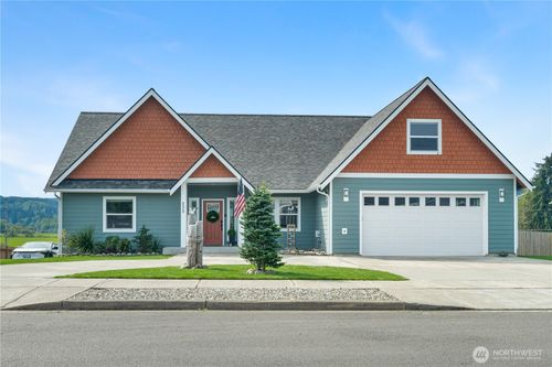 230 Swiss Ave, Montesano, WA, 98563-4715 | Card Image